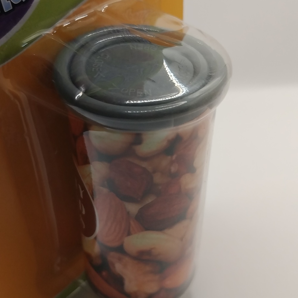 Snake Nut Can Practical Joke Novelty Toy Fun SEALED - Picture 5 of 9